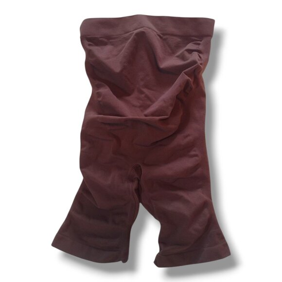 Skims Maternity Sculpting Short Mid Thigh S/M - Picture 5 of 6